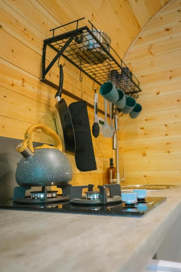 Emlyn'S Coppice - Luxury Woodland Glamping Villa Holywell  Dış mekan fotoğraf