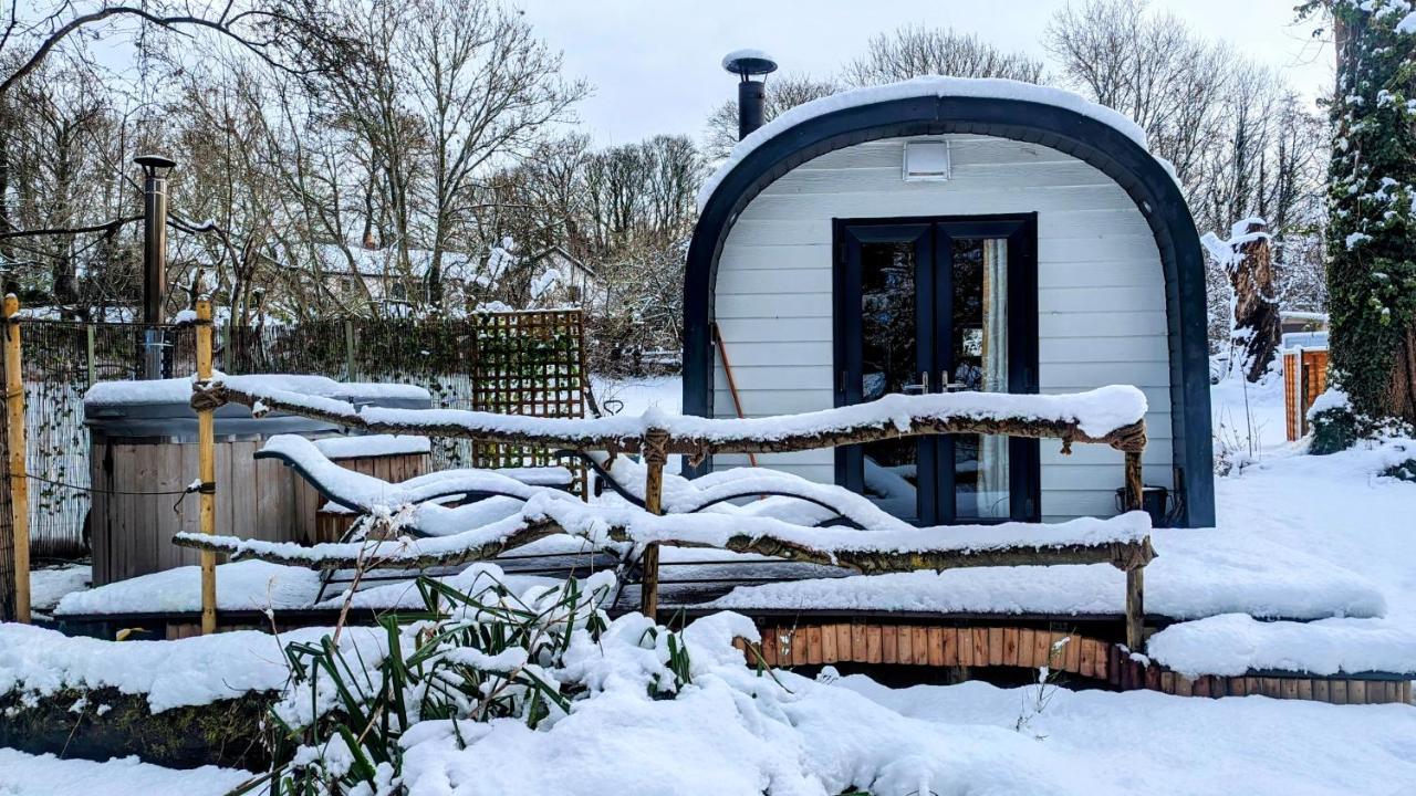 Emlyn'S Coppice - Luxury Woodland Glamping Villa Holywell  Dış mekan fotoğraf