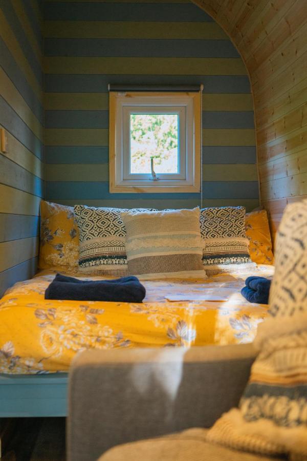 Emlyn'S Coppice - Luxury Woodland Glamping Villa Holywell  Dış mekan fotoğraf