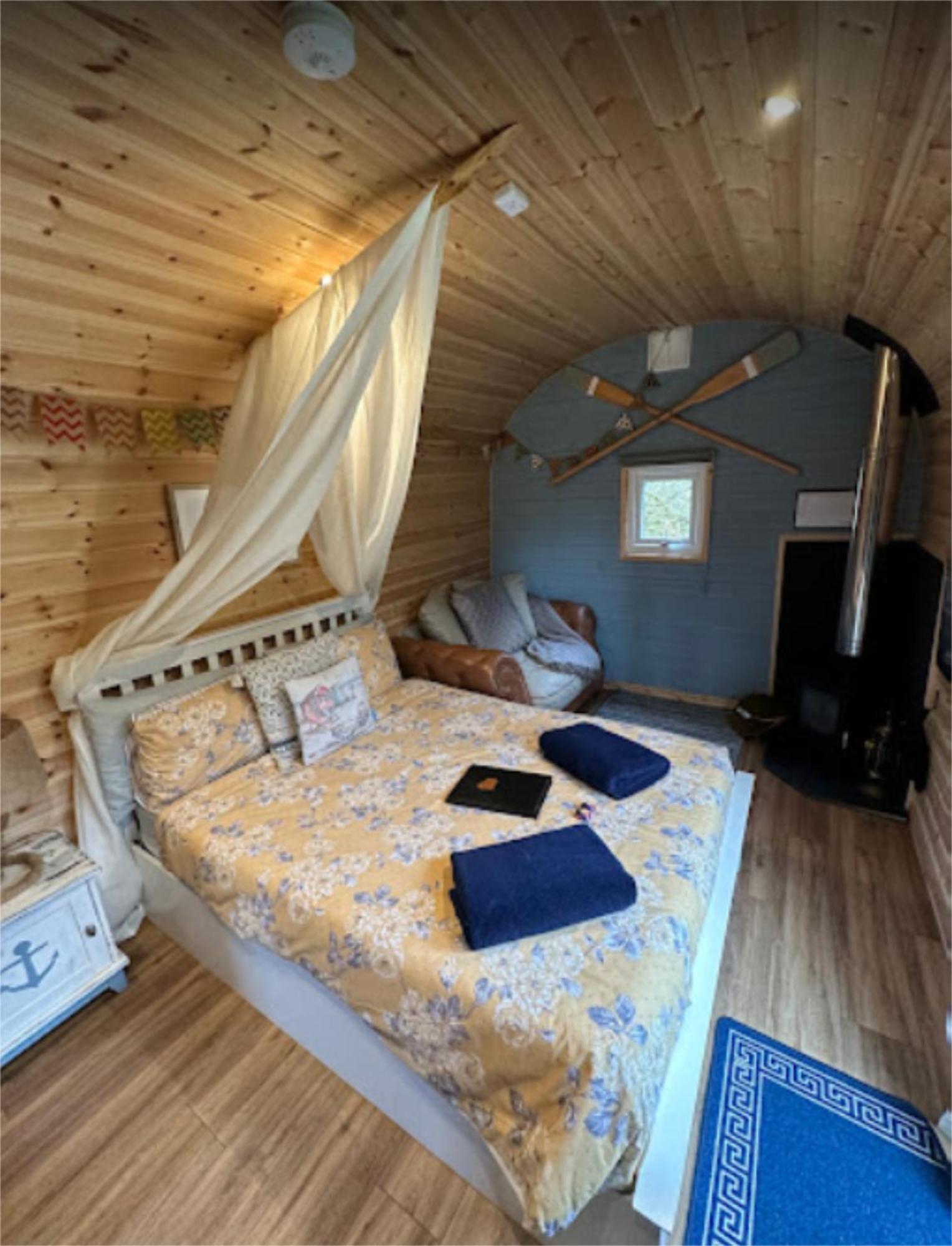 Emlyn'S Coppice - Luxury Woodland Glamping Villa Holywell  Dış mekan fotoğraf