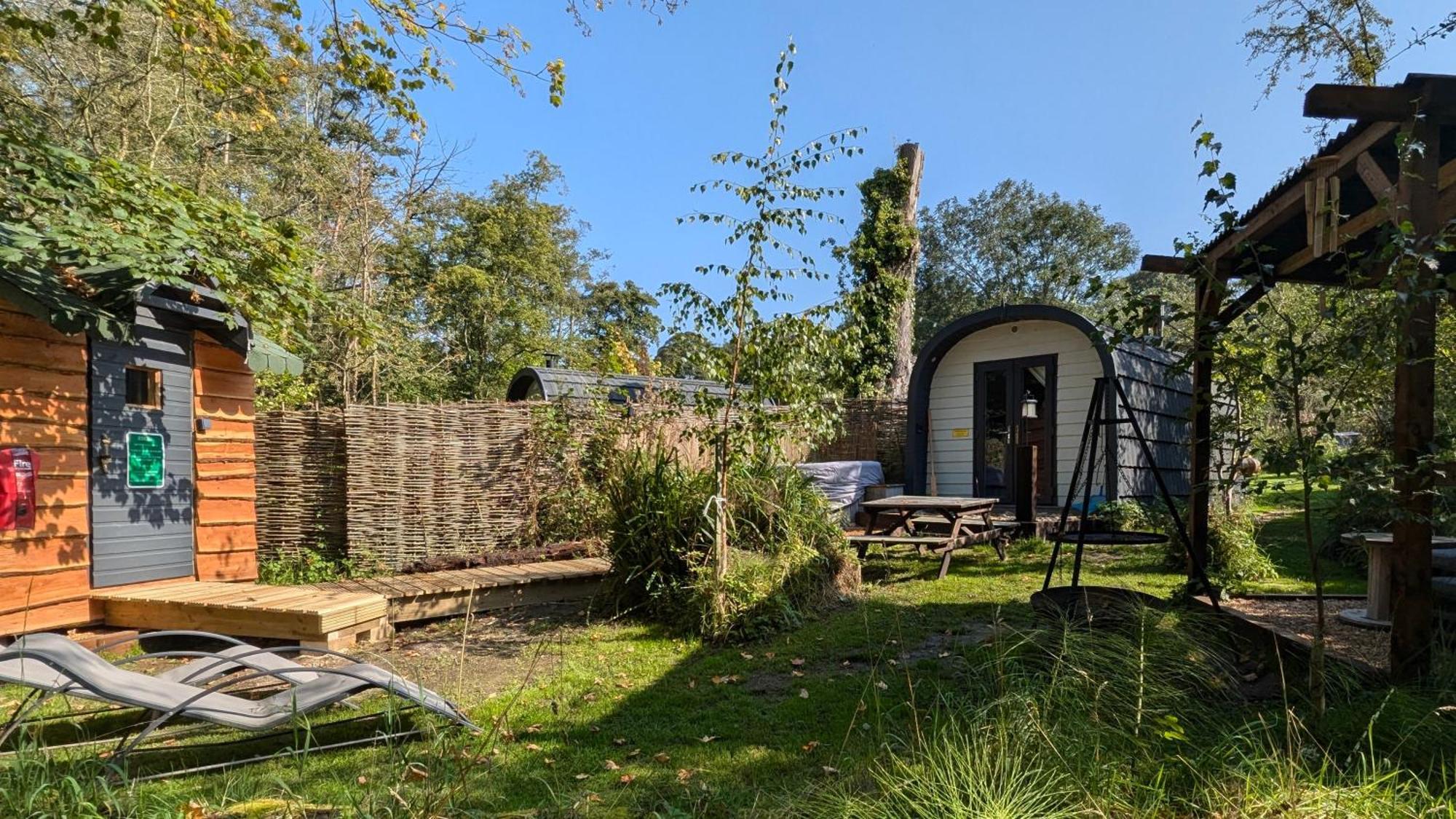 Emlyn'S Coppice - Luxury Woodland Glamping Villa Holywell  Dış mekan fotoğraf